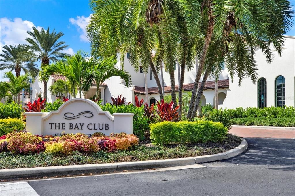 For Sale: $745,000 (2 beds, 2 baths, 1990 Square Feet)