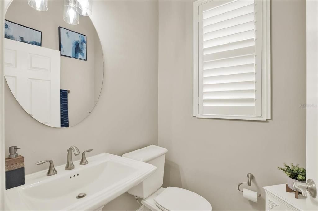 For Sale: $745,000 (2 beds, 2 baths, 1990 Square Feet)