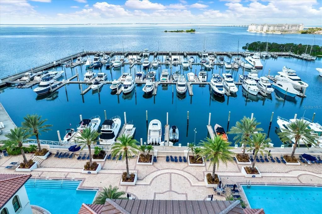 For Sale: $745,000 (2 beds, 2 baths, 1990 Square Feet)