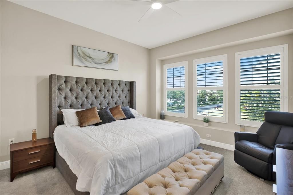 For Sale: $745,000 (2 beds, 2 baths, 1990 Square Feet)