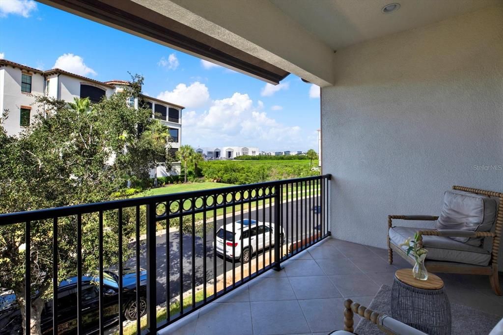 For Sale: $745,000 (2 beds, 2 baths, 1990 Square Feet)