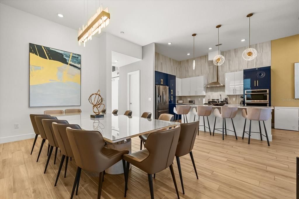 En Venta: $800,000 (6 camas, 4 baños, 3784 Pies cuadrados)