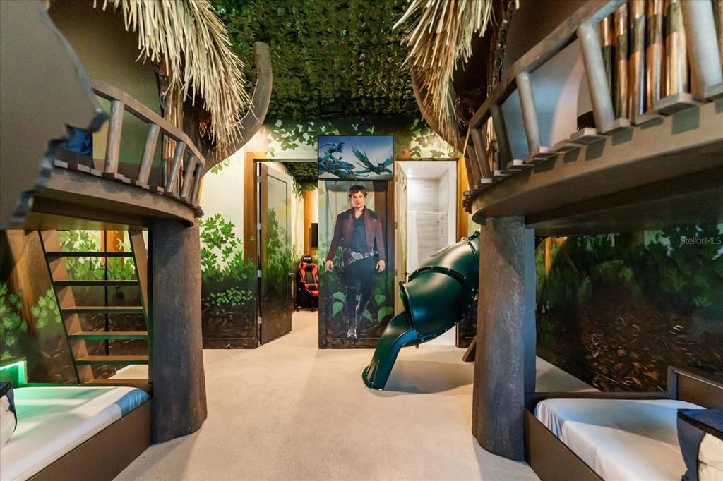 En Venta: $800,000 (6 camas, 4 baños, 3784 Pies cuadrados)