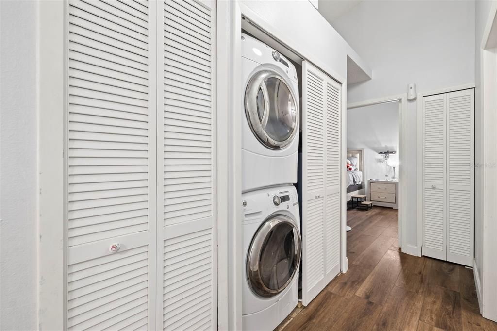 En Venta: $177,900 (2 camas, 2 baños, 1060 Pies cuadrados)