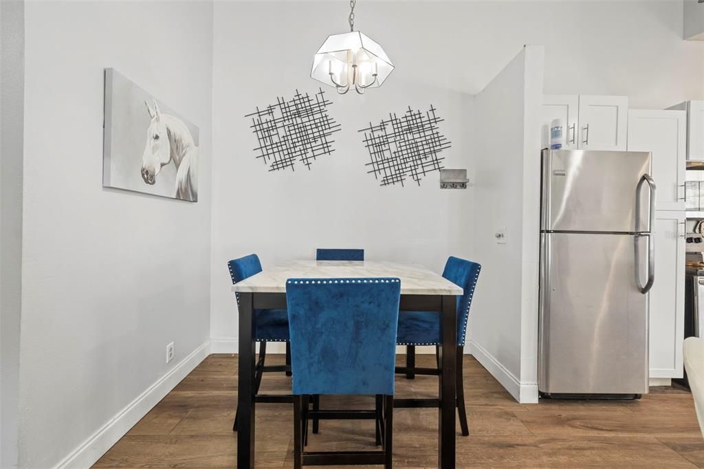 En Venta: $177,900 (2 camas, 2 baños, 1060 Pies cuadrados)