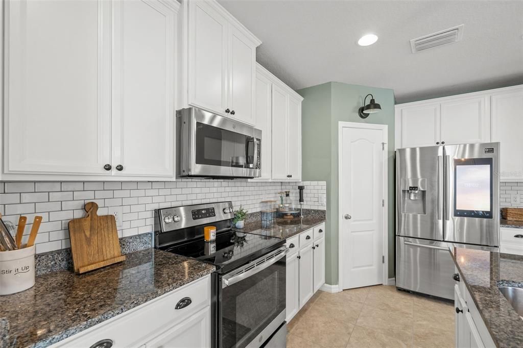 Activo con contrato: $350,000 (3 camas, 2 baños, 1519 Pies cuadrados)