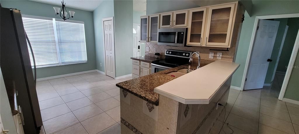 En Renta: $2,300 (3 camas, 2 baños, 1513 Pies cuadrados)