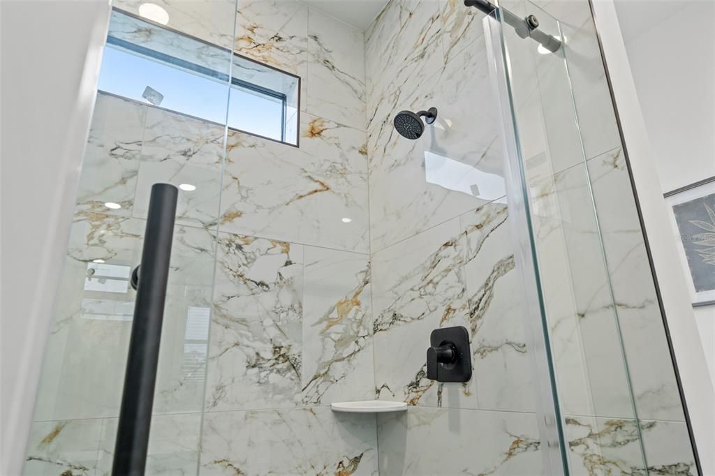 For Sale: $599,999 (3 beds, 2 baths, 2351 Square Feet)