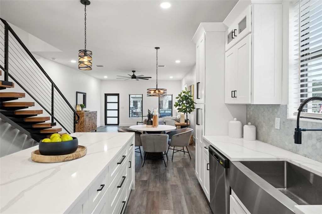 For Sale: $599,999 (3 beds, 2 baths, 2351 Square Feet)