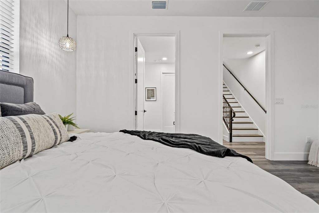 For Sale: $599,999 (3 beds, 2 baths, 2351 Square Feet)