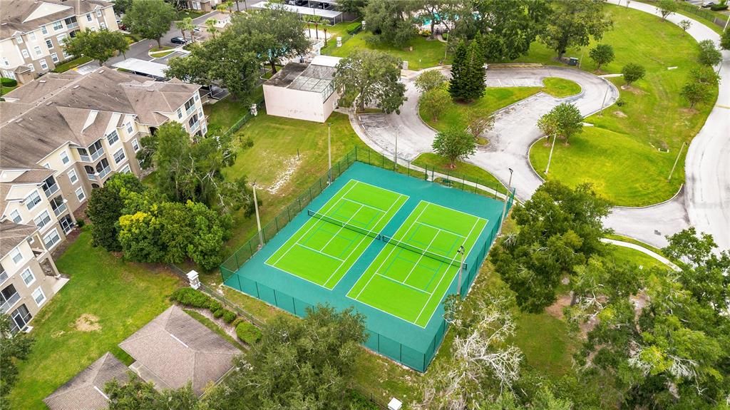 For Sale: $174,900 (2 beds, 2 baths, 1001 Square Feet)