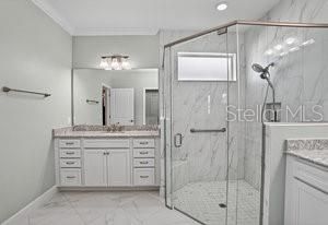 合同活跃: $629,000 (2 贝兹, 2 浴室, 2067 平方英尺)