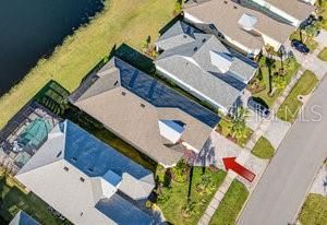 合同活跃: $629,000 (2 贝兹, 2 浴室, 2067 平方英尺)