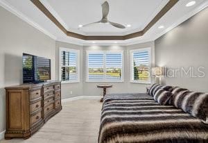 合同活跃: $629,000 (2 贝兹, 2 浴室, 2067 平方英尺)