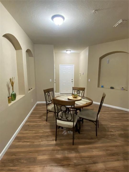 На продажу: $255,000 (3 спален, 2 ванн, 1495 Квадратных фут)