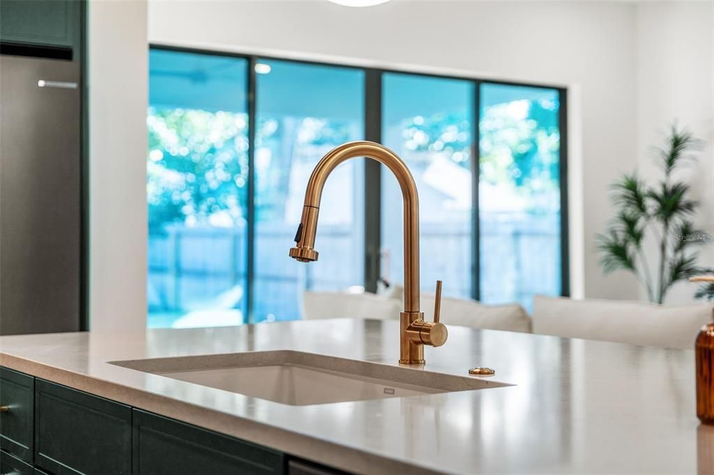 For Sale: $1,395,000 (4 beds, 3 baths, 3034 Square Feet)