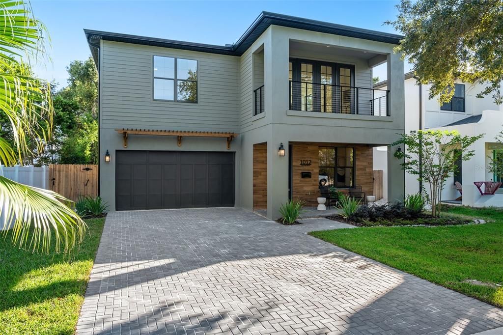 For Sale: $1,395,000 (4 beds, 3 baths, 3034 Square Feet)