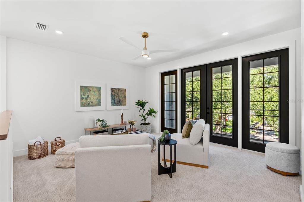 For Sale: $1,395,000 (4 beds, 3 baths, 3034 Square Feet)