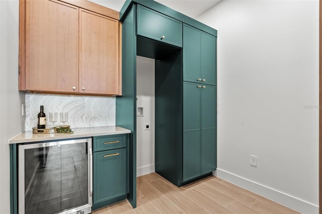 For Sale: $1,395,000 (4 beds, 3 baths, 3034 Square Feet)