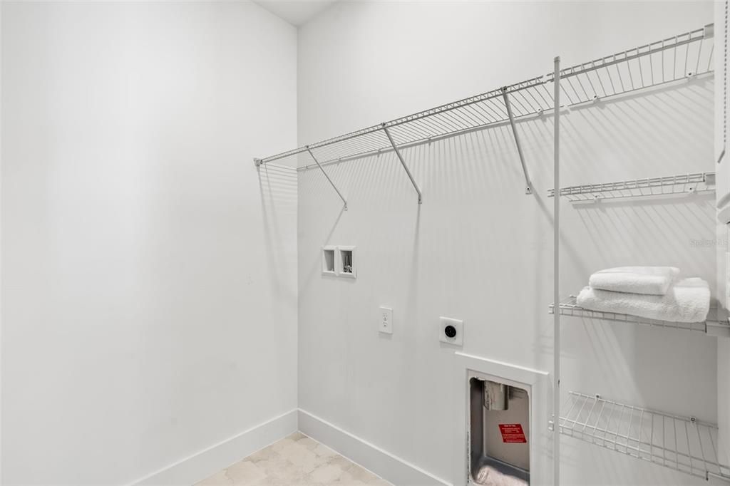 For Sale: $1,395,000 (4 beds, 3 baths, 3034 Square Feet)