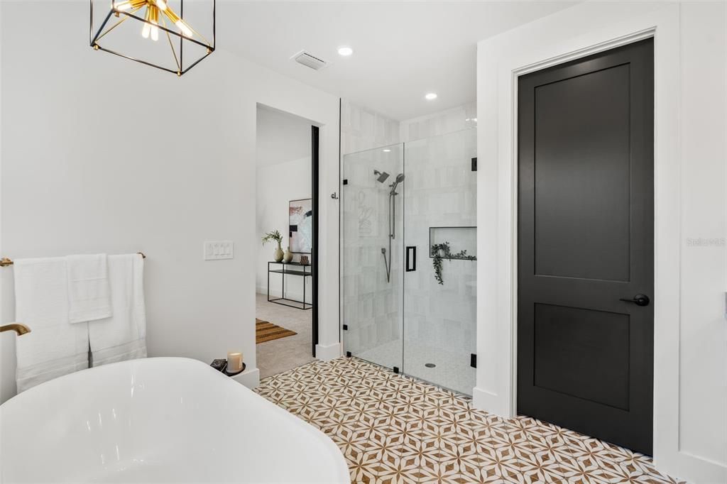 For Sale: $1,395,000 (4 beds, 3 baths, 3034 Square Feet)