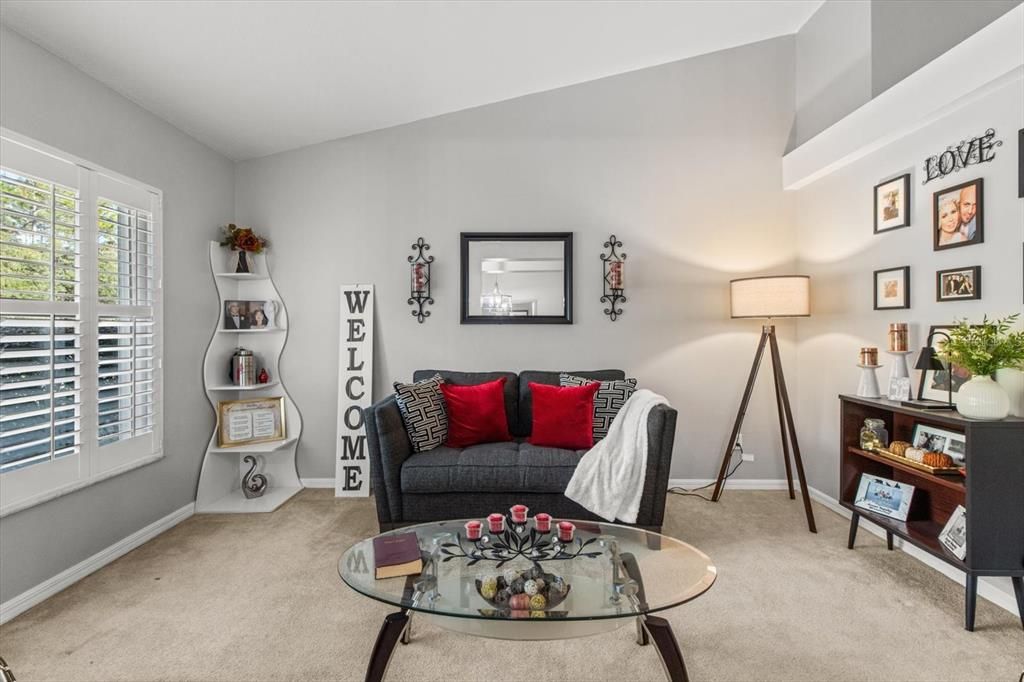 Activo con contrato: $397,000 (5 camas, 3 baños, 2674 Pies cuadrados)