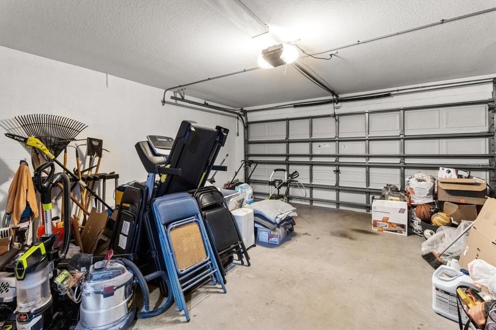 Activo con contrato: $397,000 (5 camas, 3 baños, 2674 Pies cuadrados)