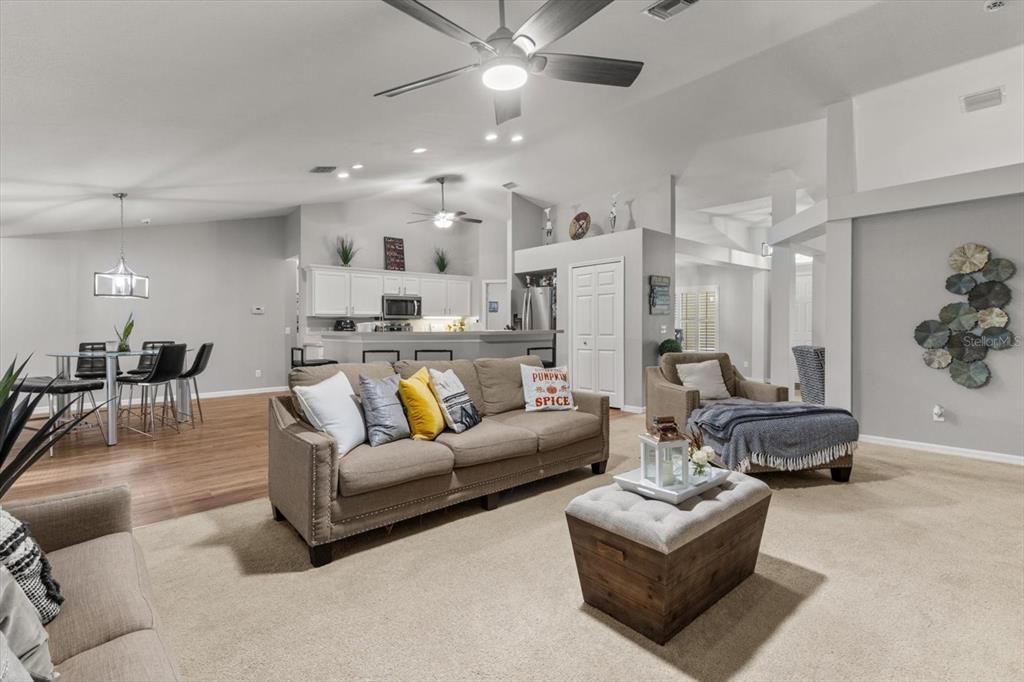 Activo con contrato: $397,000 (5 camas, 3 baños, 2674 Pies cuadrados)