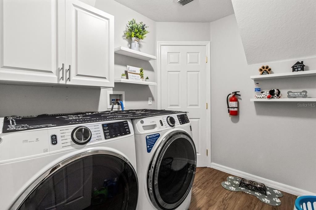 Activo con contrato: $397,000 (5 camas, 3 baños, 2674 Pies cuadrados)