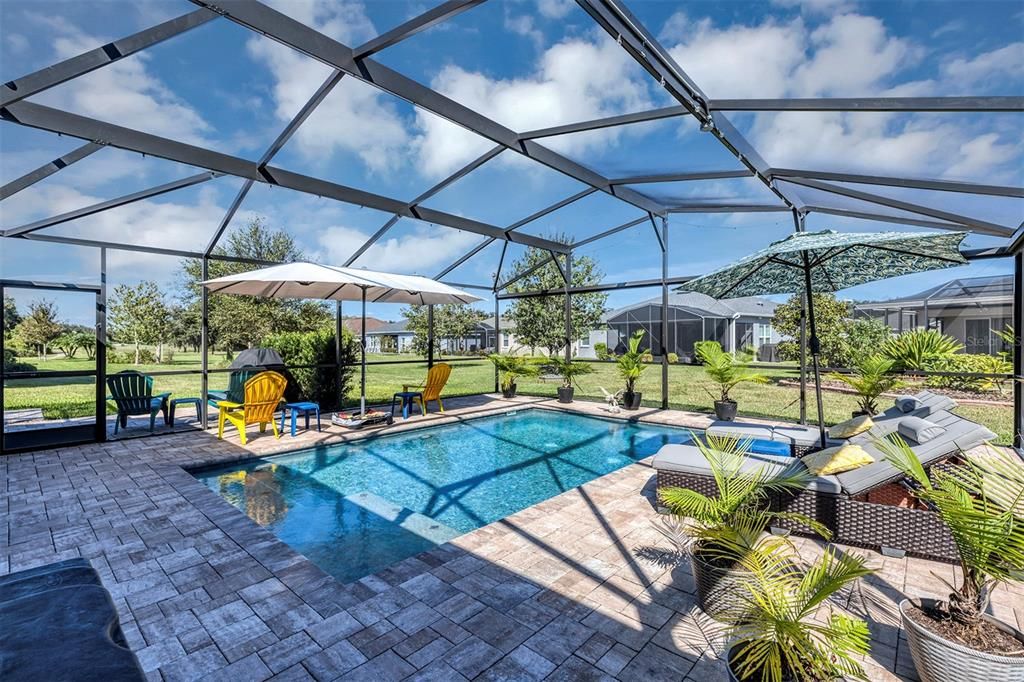 Active With Contract: $436,000 (3 beds, 2 baths, 1728 Square Feet)