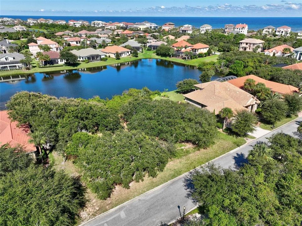 待售: $349,000 (0.21 acres)