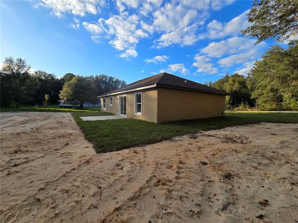Active With Contract: $255,000 (3 beds, 2 baths, 1380 Square Feet)