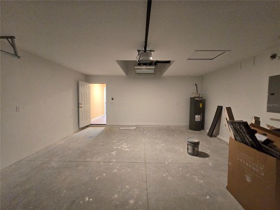 Active With Contract: $255,000 (3 beds, 2 baths, 1380 Square Feet)