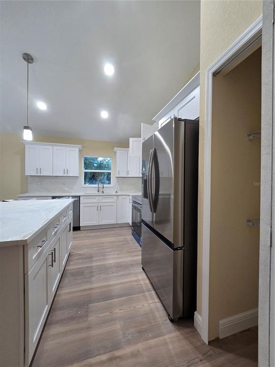 Active With Contract: $255,000 (3 beds, 2 baths, 1380 Square Feet)