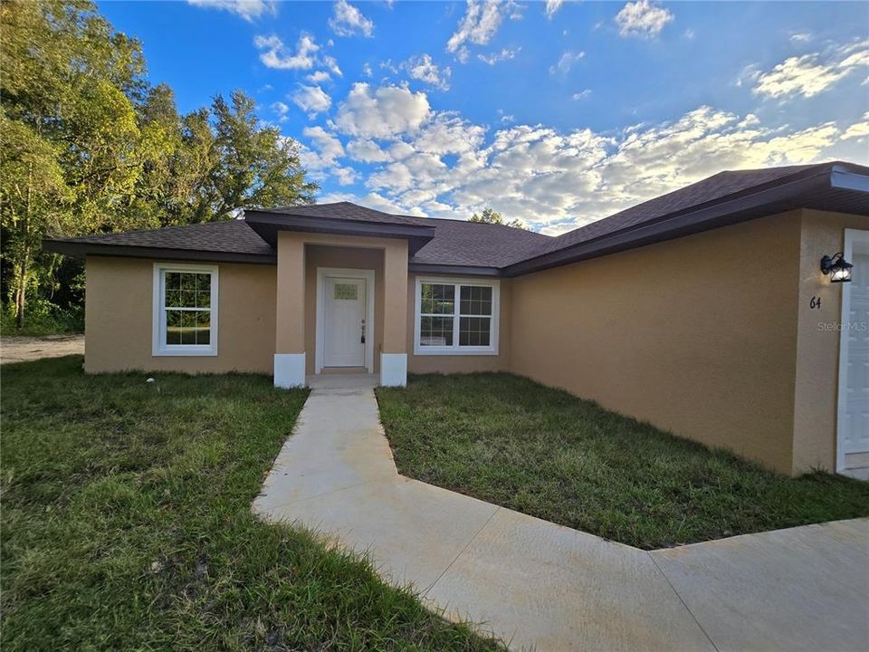 Active With Contract: $255,000 (3 beds, 2 baths, 1380 Square Feet)