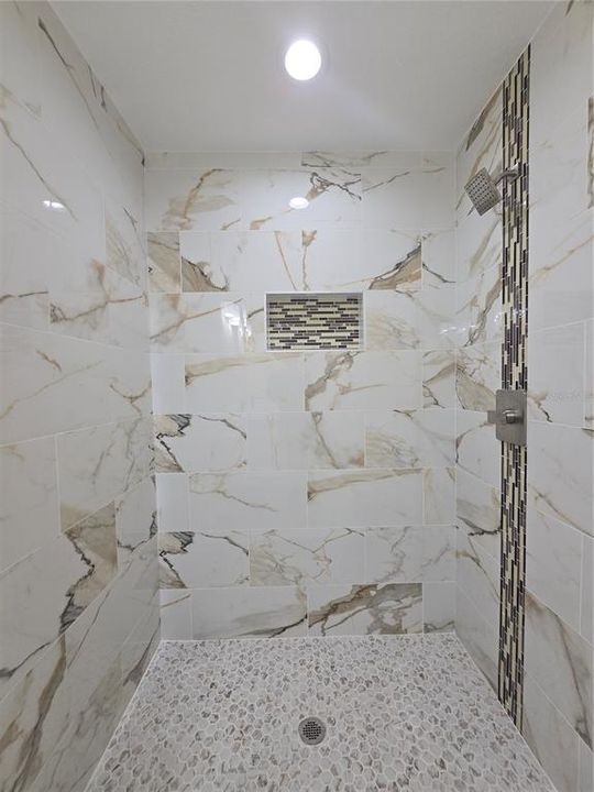 Active With Contract: $255,000 (3 beds, 2 baths, 1380 Square Feet)