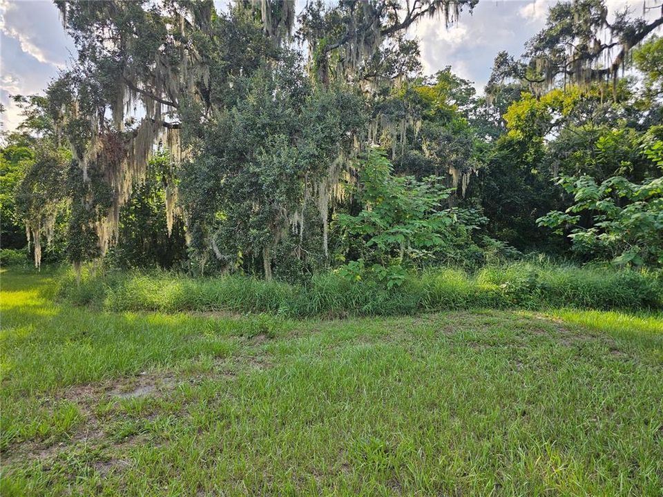 合同活跃: $144,080 (2 贝兹, 1 浴室, 959 平方英尺)