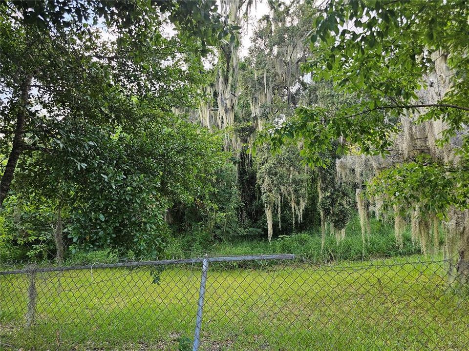 合同活跃: $144,080 (2 贝兹, 1 浴室, 959 平方英尺)