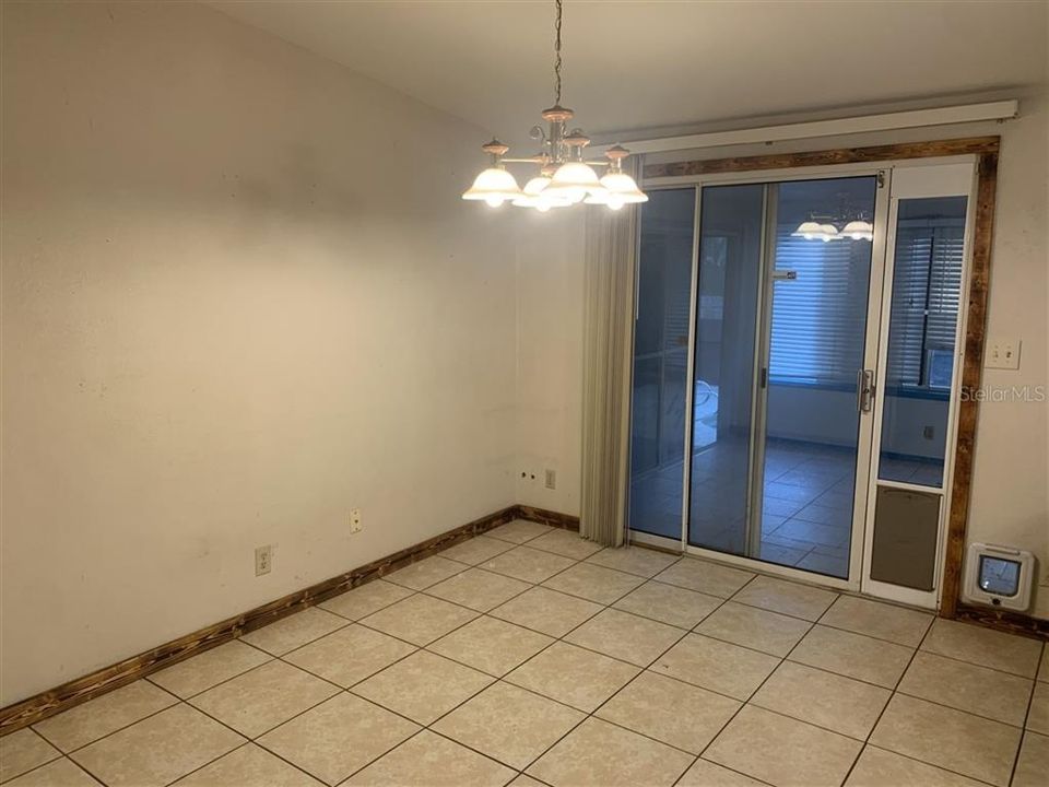 Active With Contract: $244,900 (3 beds, 2 baths, 1296 Square Feet)