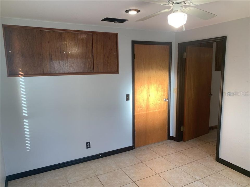 Active With Contract: $244,900 (3 beds, 2 baths, 1296 Square Feet)