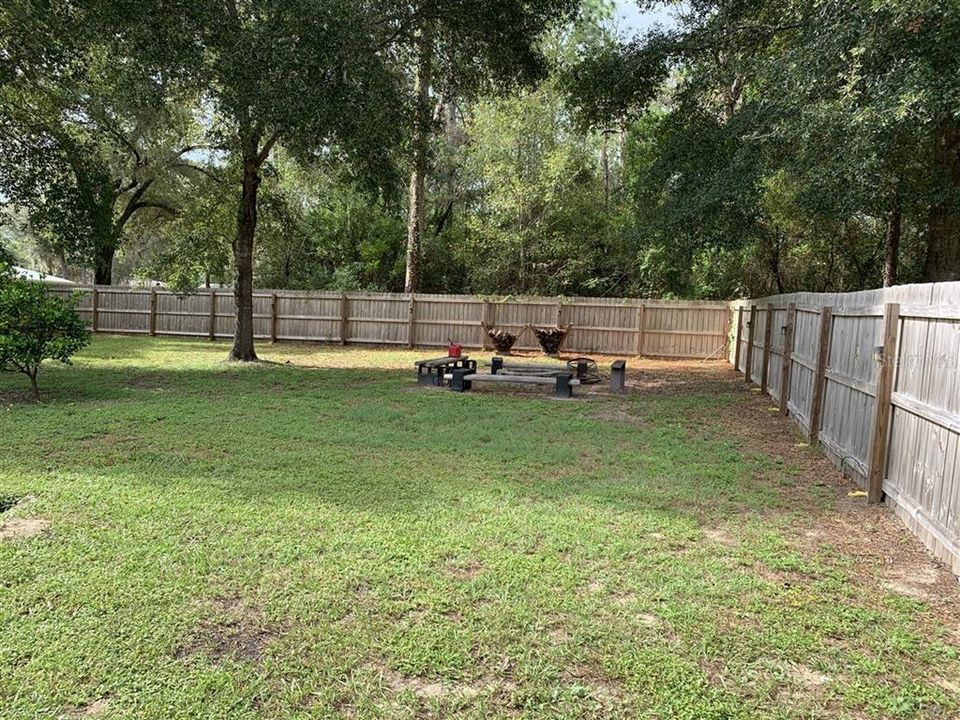 Active With Contract: $244,900 (3 beds, 2 baths, 1296 Square Feet)