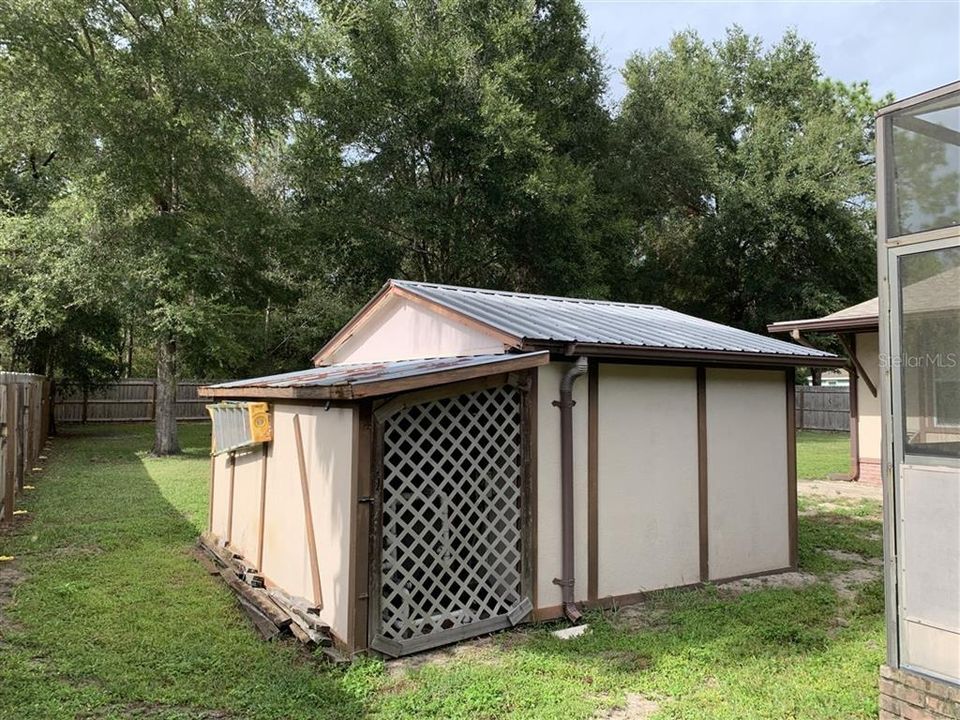 Active With Contract: $244,900 (3 beds, 2 baths, 1296 Square Feet)