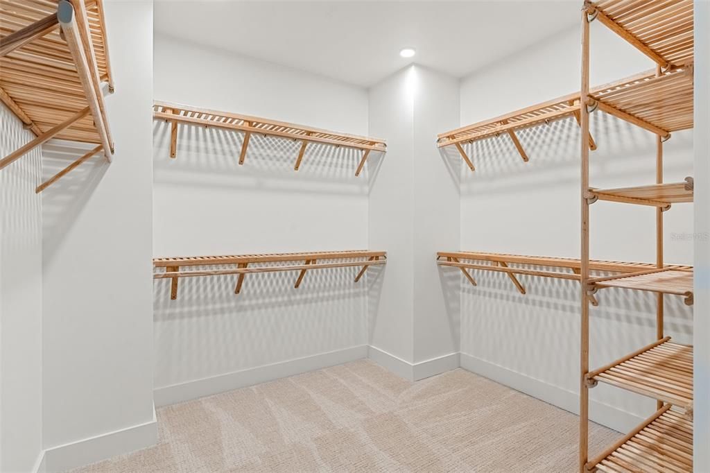 For Sale: $1,395,000 (4 beds, 3 baths, 3034 Square Feet)