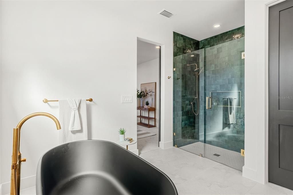 For Sale: $1,395,000 (4 beds, 3 baths, 3034 Square Feet)