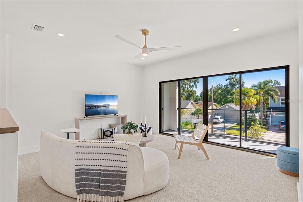 For Sale: $1,395,000 (4 beds, 3 baths, 3034 Square Feet)