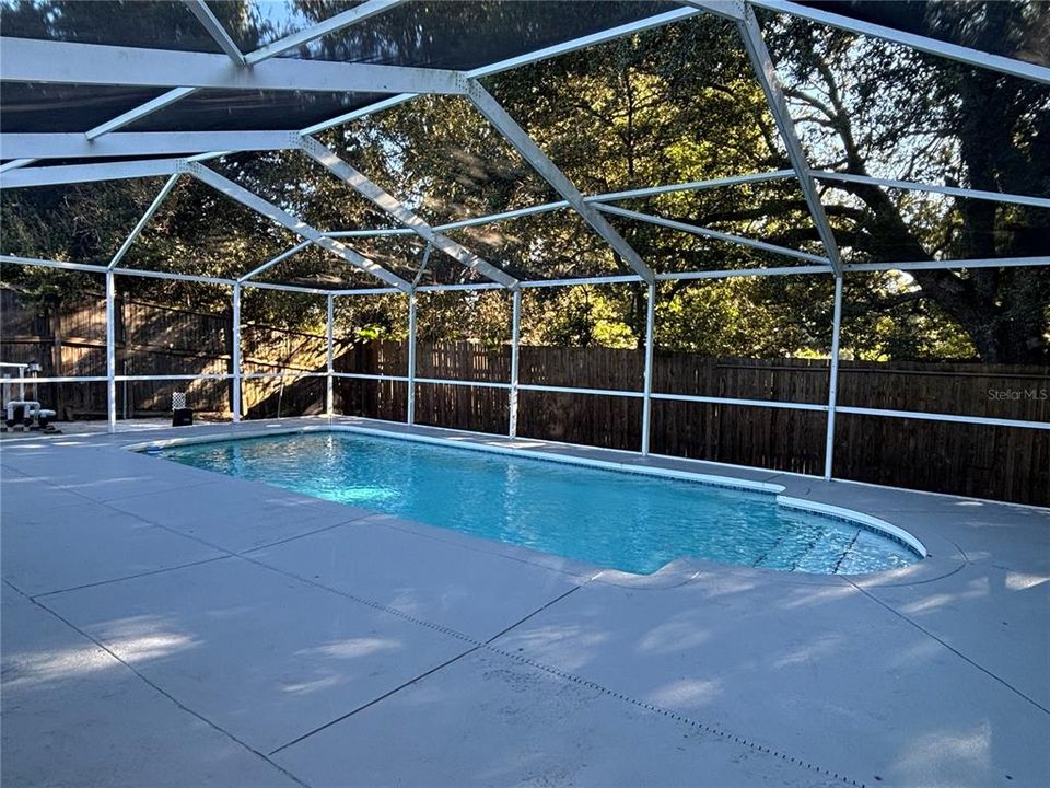 For Sale: $375,000 (3 beds, 3 baths, 1542 Square Feet)