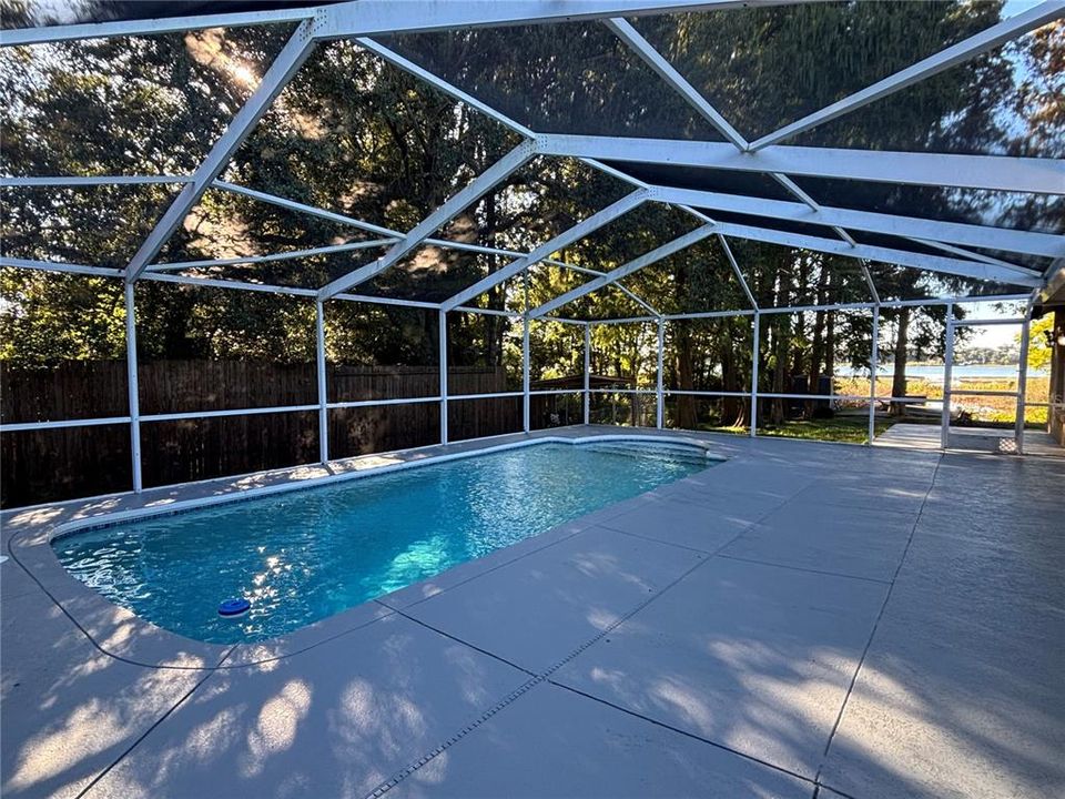 For Sale: $375,000 (3 beds, 3 baths, 1542 Square Feet)