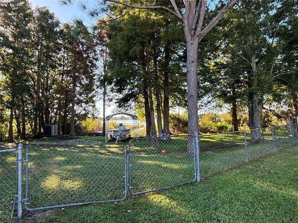 For Sale: $375,000 (3 beds, 3 baths, 1542 Square Feet)