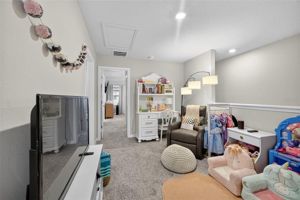 For Sale: $357,495 (3 beds, 2 baths, 1481 Square Feet)