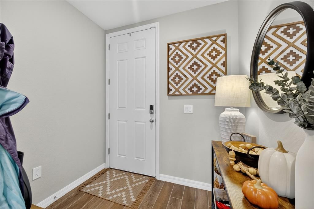 For Sale: $357,495 (3 beds, 2 baths, 1481 Square Feet)